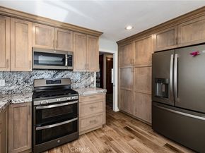 21992 Hoi Circle, Lake Forest CA 92630