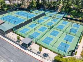 21992 Hoi Circle, Lake Forest CA 92630