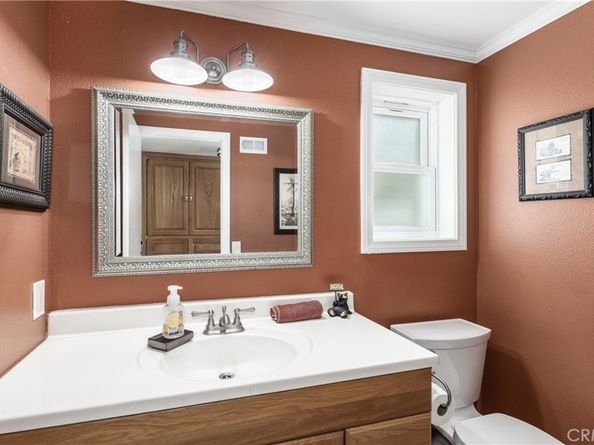 21992 Hoi Circle, Lake Forest CA 92630