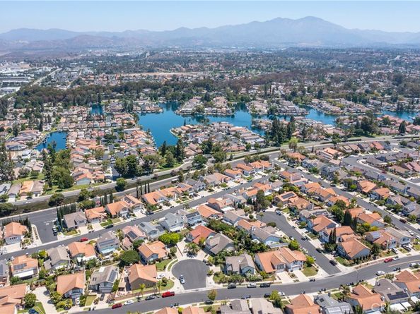 21992 Hoi Circle, Lake Forest CA 92630