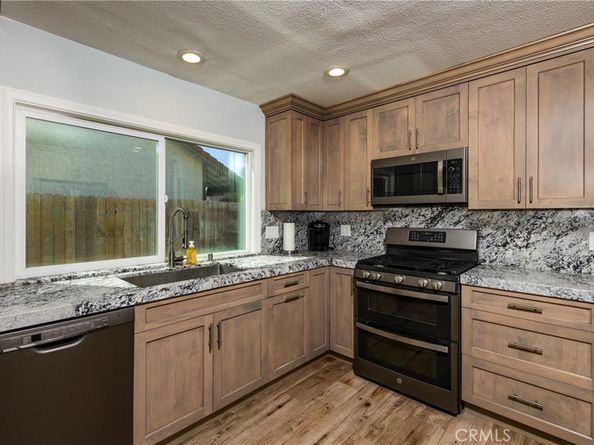 21992 Hoi Circle, Lake Forest CA 92630