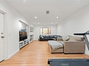 1832 Redcliff Street, Los Angeles CA 90026