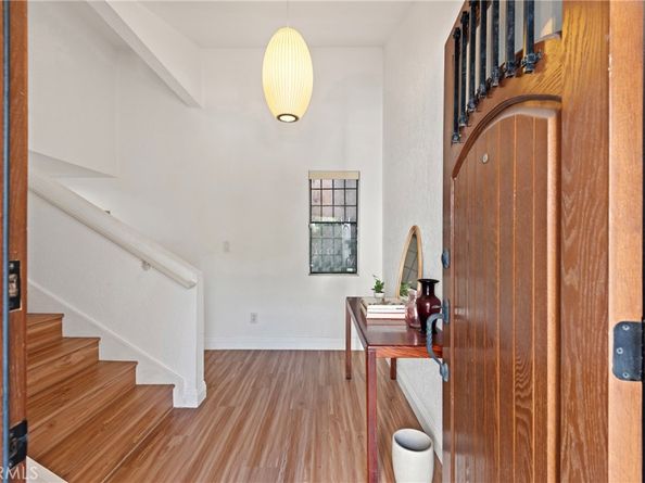 1832 Redcliff Street, Los Angeles CA 90026