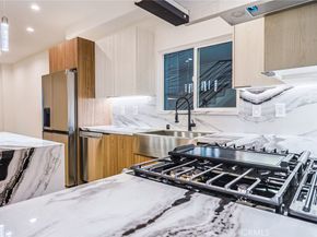 4848 W 17th, Los Angeles CA 90019