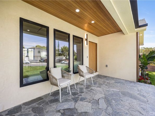 2316 N Parish, Burbank CA 91504