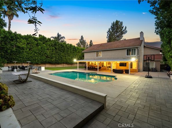 19523 Ballinger Street, Northridge CA 91324