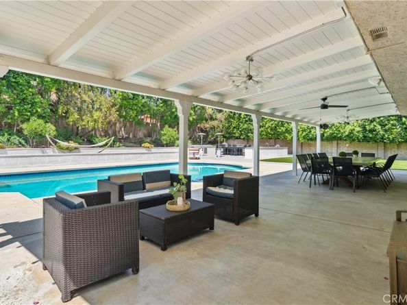 19523 Ballinger Street, Northridge CA 91324