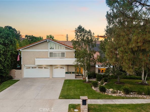 19523 Ballinger Street, Northridge CA 91324
