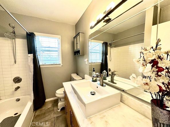 8466 Springford Drive, Sun Valley CA 91352