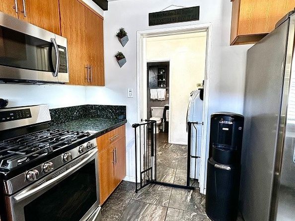 8466 Springford Drive, Sun Valley CA 91352