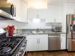 9551 Via Ricardo, Burbank CA 91504