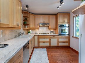 7727 Via Capri, Burbank CA 91504