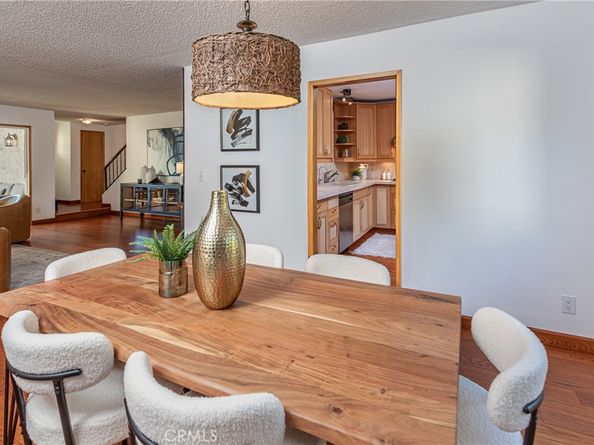 7727 Via Capri, Burbank CA 91504