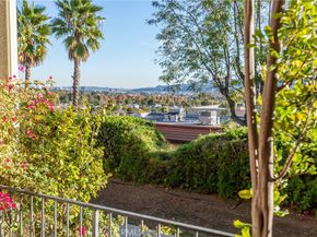 7727 Via Capri, Burbank CA 91504