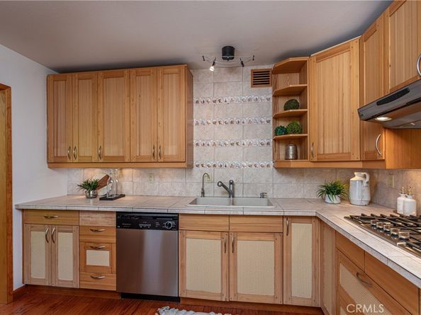 7727 Via Capri, Burbank CA 91504