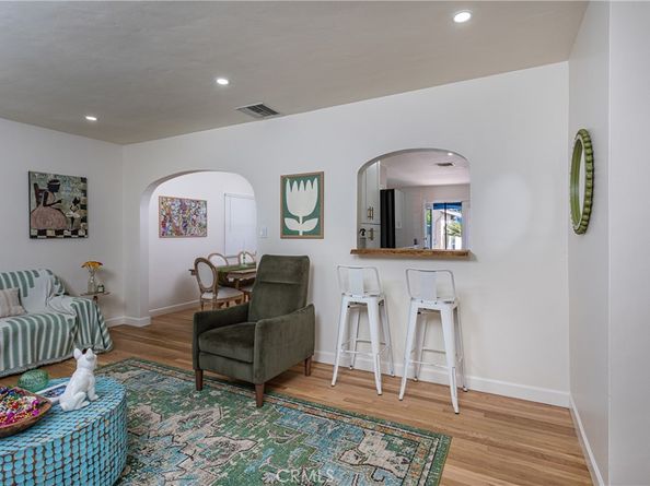 1902 N Pass Ave, Burbank CA 91505