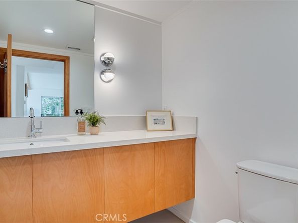 854 W Avenue 37, Los Angeles CA 90065