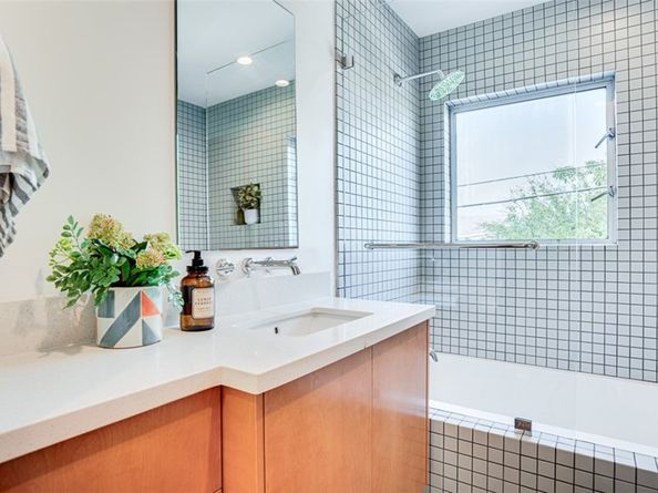 854 W Avenue 37, Los Angeles CA 90065