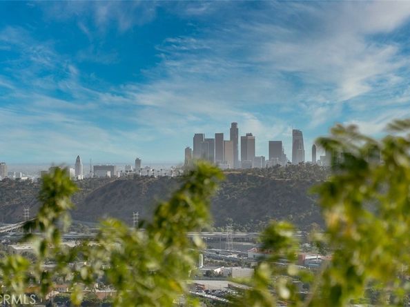 854 W Avenue 37, Los Angeles CA 90065