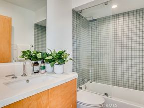 854 W Avenue 37, Los Angeles CA 90065