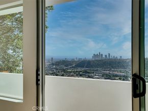 854 W Avenue 37, Los Angeles CA 90065