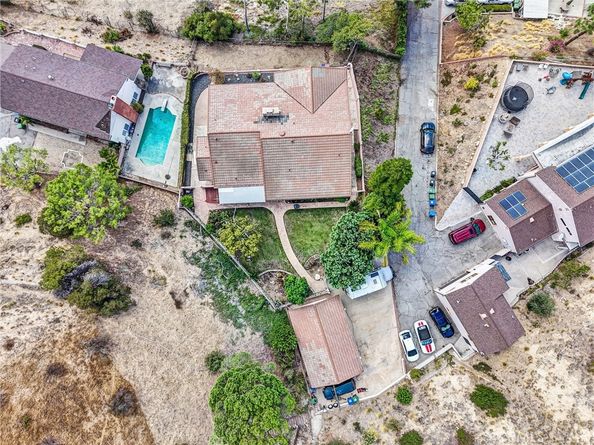 8530 Vine Valley N, Sun Valley CA 91352