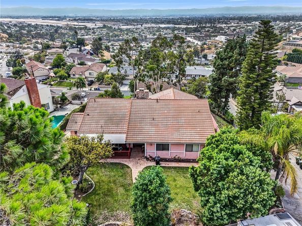 8530 Vine Valley N, Sun Valley CA 91352