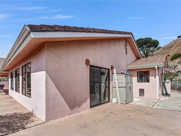 8530 Vine Valley N, Sun Valley CA 91352