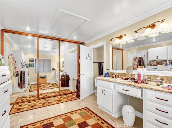 8530 Vine Valley N, Sun Valley CA 91352