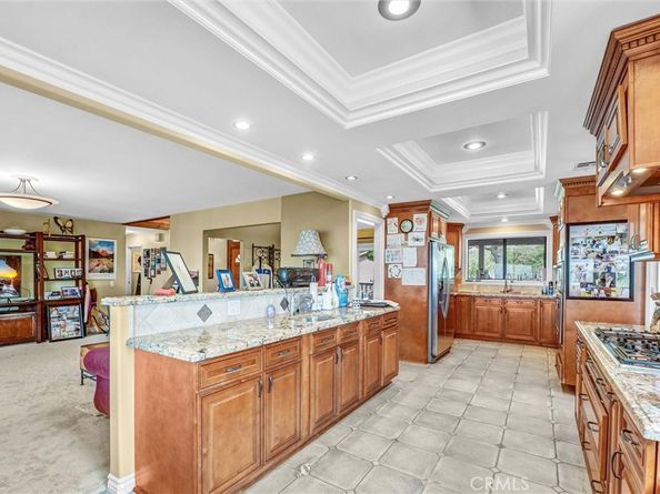 8530 Vine Valley N, Sun Valley CA 91352