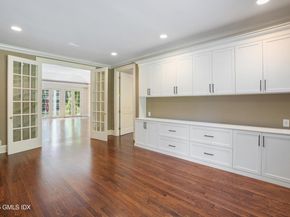 52 Round Hill Road, Greenwich CT 06831