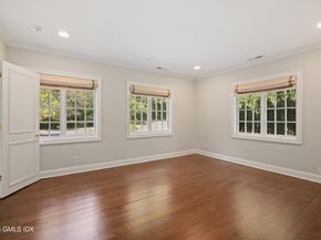 52 Round Hill Road, Greenwich CT 06831
