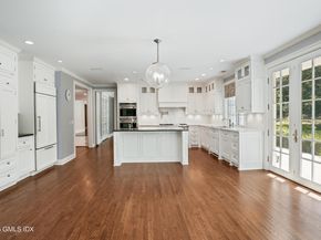 52 Round Hill Road, Greenwich CT 06831