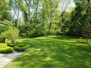 52 Round Hill Road, Greenwich CT 06831
