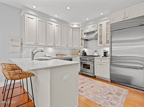 77 Havemeyer Lane 313, Stamford CT 06902