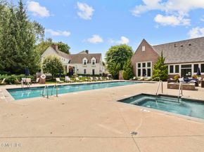 77 Havemeyer Lane 313, Stamford CT 06902