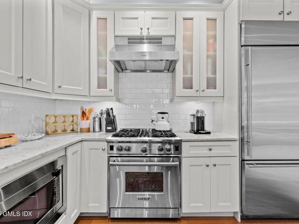 77 Havemeyer Lane 313, Stamford CT 06902