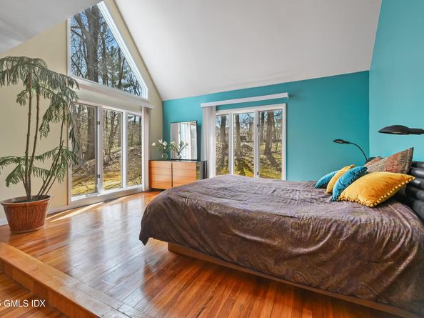 681 River Road, Cos Cob CT 06807