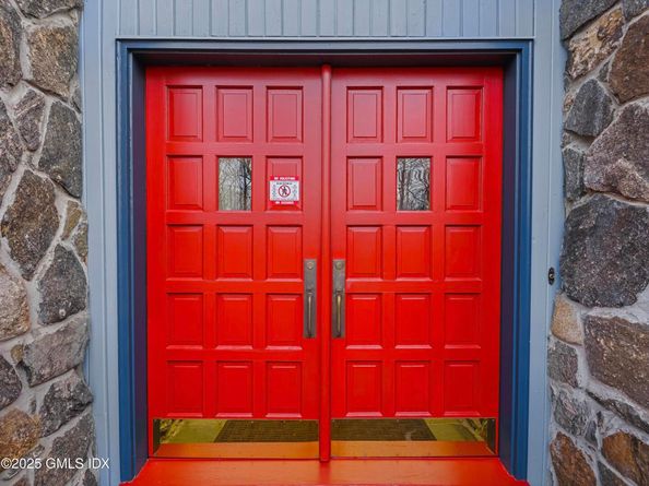 681 River Road, Cos Cob CT 06807