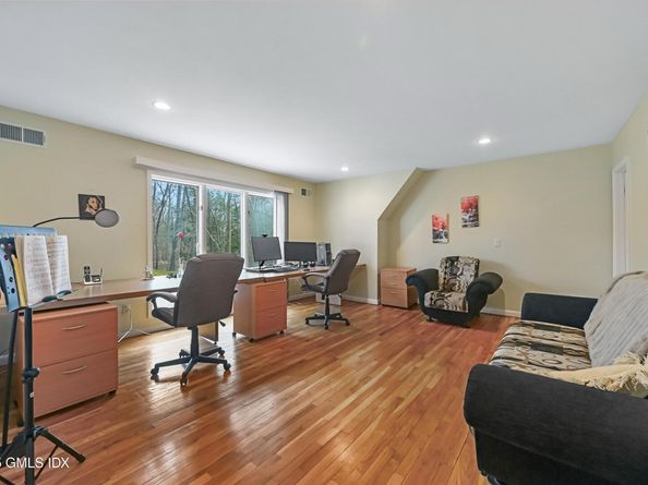 681 River Road, Cos Cob CT 06807