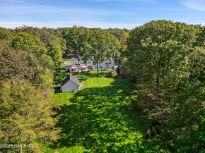 17 Will Merry Lane, Greenwich CT 06831