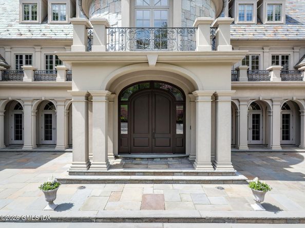 524 Lake Avenue, Greenwich CT 06830