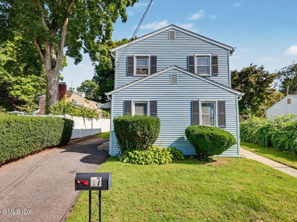 17 Cary Road, Riverside CT 06878