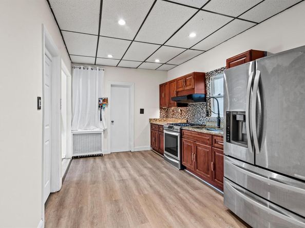 2025 45th St, North Bergen NJ 07047