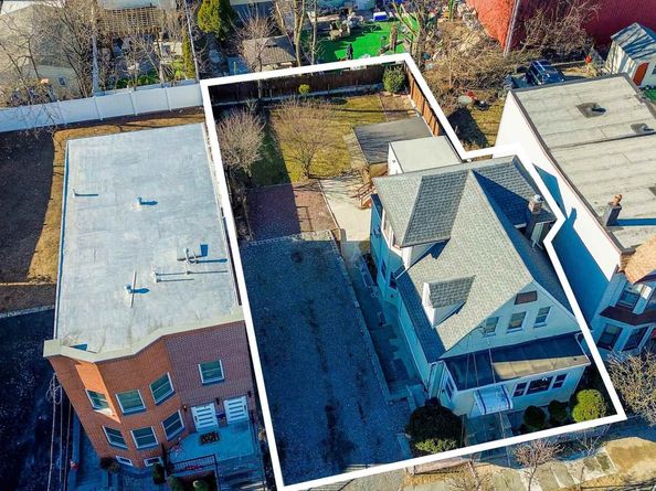 2025 45th St, North Bergen NJ 07047