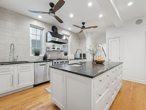 617 Avenue E, Bayonne NJ 07002