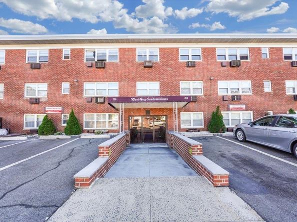 214 Avenue A A4, Bayonne NJ 07002