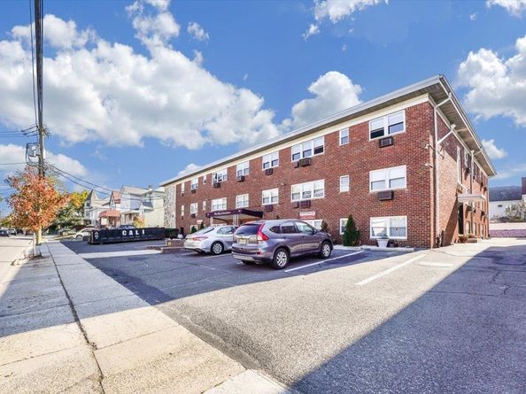 214 Avenue A A4, Bayonne NJ 07002