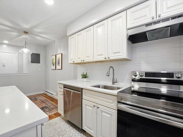 214 Avenue A A4, Bayonne NJ 07002