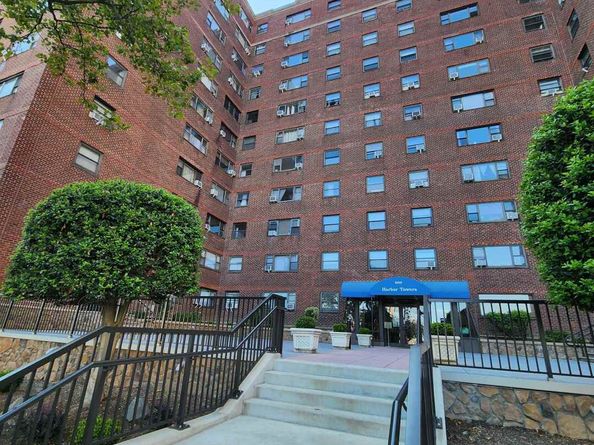 6515 Blvd East 4Q, West New York NJ 07093